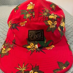 Hawaiian hat.  Obey.  Adjusts bay. Clean. Nearly new!